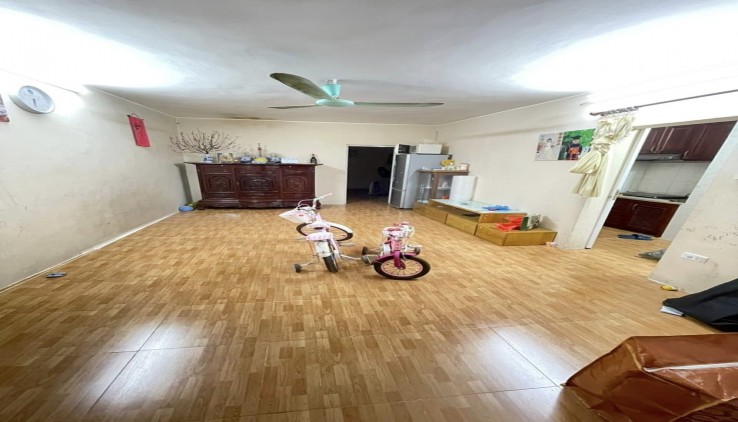 Cho Thuê Nhà TẬP THỂ 4B Đặng Văn Ngữ 7 Triệu/tháng (tập thể tầng 5 căn góc thoáng vô cùng LH 0377526803